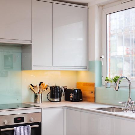 Spacious Central 3 Bedroom Apartment In Old Street Лондон Екстер'єр фото